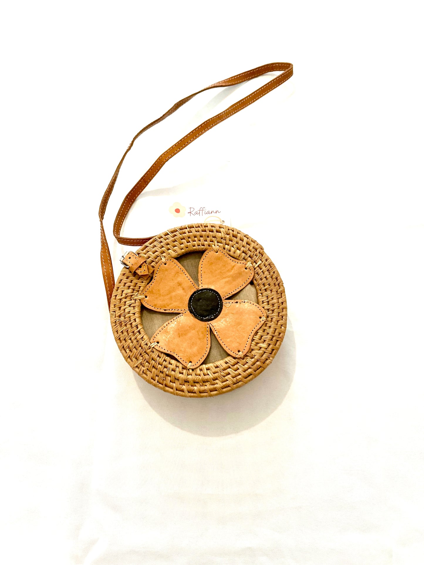 Raffia small round purse