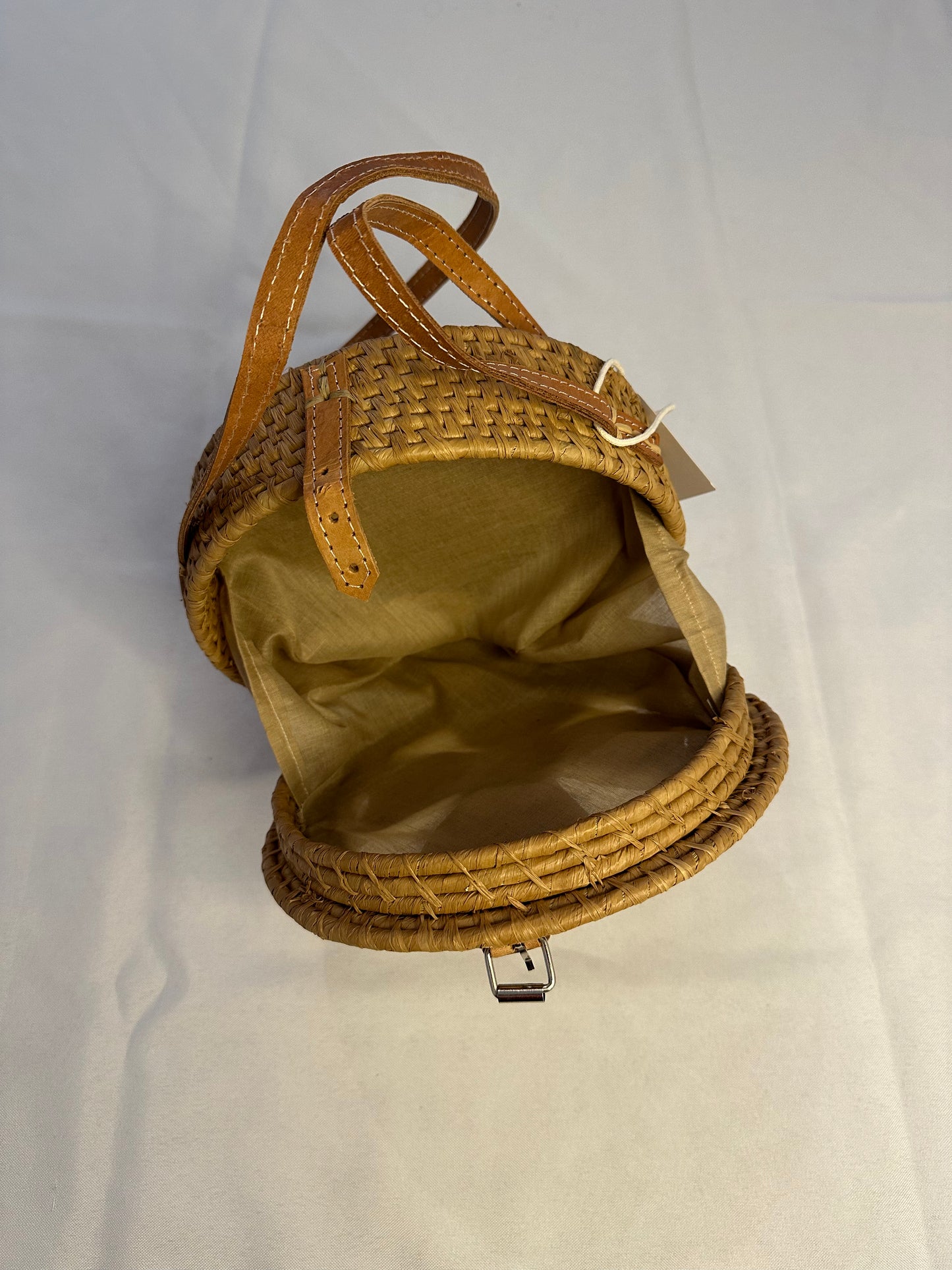 Raffia small round purse