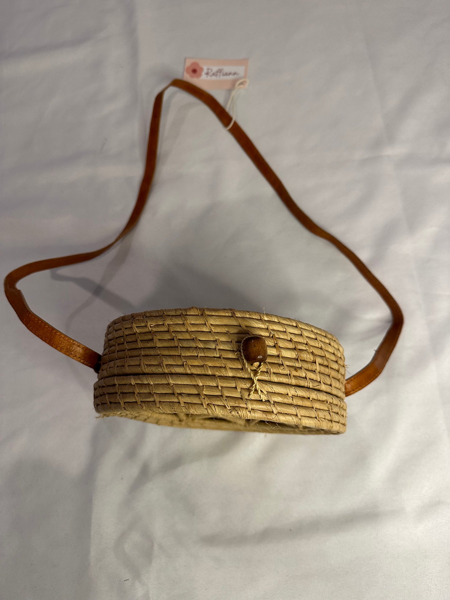 Raffia small round purse